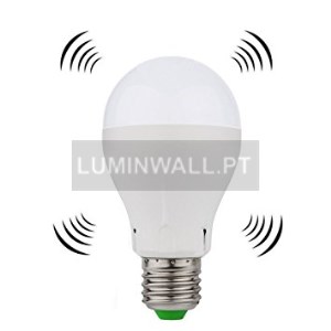 Lâmpada LED E27 Standard 10W 2700K com Sensor